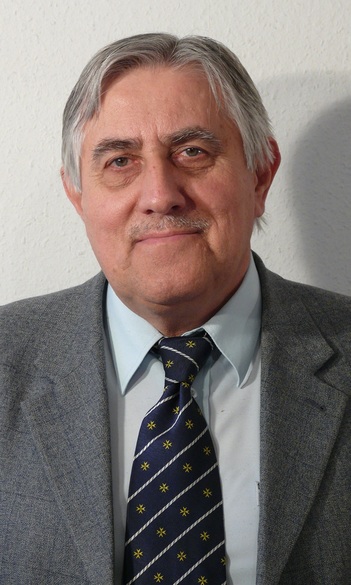 Dr. Szögi László